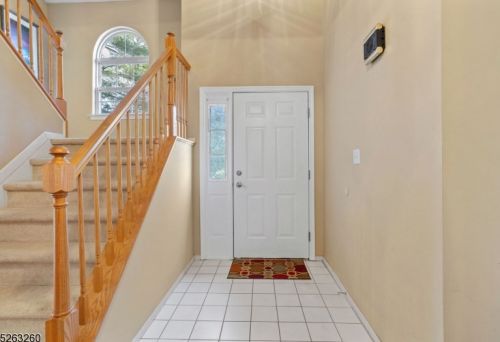 20 Grant Way, Princeton NJ  08540-1600 exterior