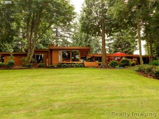 16115 Eilers Rd, Aurora, OR 97002-8511