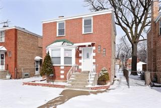 4001 Gladys Ave, Bellwood, IL 60104-2318