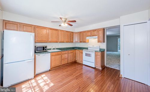 10640 High Beam Ct, Columbia MD  21044-3621 exterior