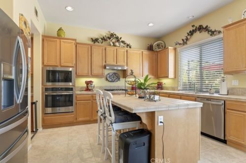 8727 Sugar Bush Ct, Riverside, CA 92508-7146