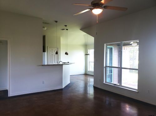 20200 Bluegrass Cir, Flint, TX 75762-8755