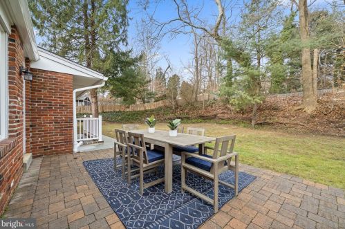 11 Possum Hollow Rd, Media, PA 19086-0062