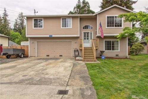 112 Section St, Burlington, WA 98233-2129