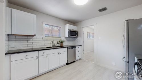 405 6th Ave, Denver CO  80204-5122 exterior
