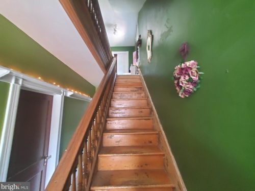 242 4 St, Bangor PA 18013-1816 exterior