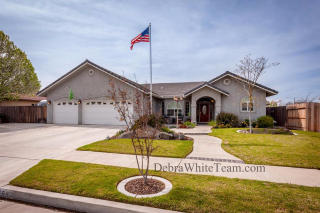 1557 Mission Dr, Lemoore, CA 93245-4705