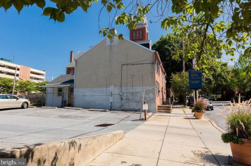 121 Vine St, Lancaster PA  17602-3517 exterior