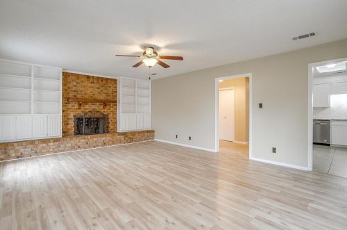 1201 Juniper Ln, Fort Worth TX  76126-2709 exterior