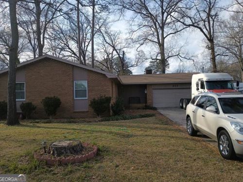 311 Gawin Dr, Warner Robins, GA 31093-1119