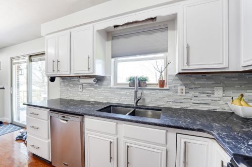 4052 Harris Ln, Springfield OH  45503-6458 exterior