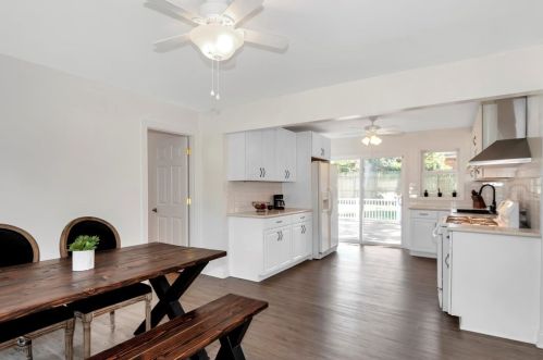 308 Hillside Rd, Mokena, IL 60451-1620
