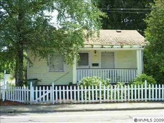 246 17th St, Salem OR  97301-4231 exterior
