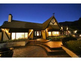 2551 San Antonio Cres, Upland, CA 91784-1144