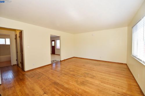 1329 145th Ave, San Leandro, CA 94578-2820