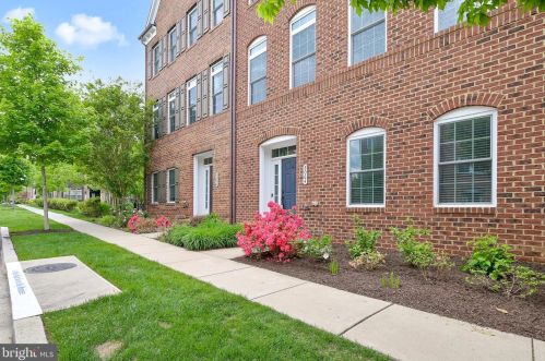 8064 Westside Blvd, Fulton MD  20759-2465 exterior