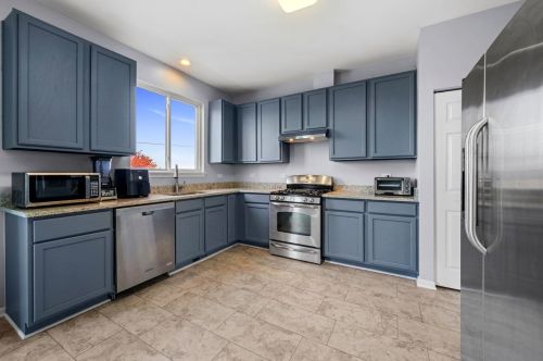 2503 Paradise Cir, Plainfield, IL 60586-6393