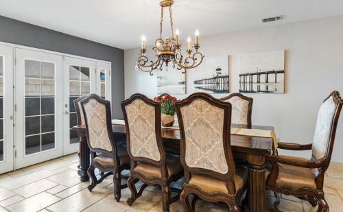 1520 Lauralynn Pl, Oceanside, CA 92054-5538