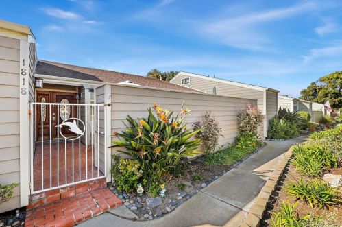 1818 Wilton Rd, Encinitas, CA 92024-1038