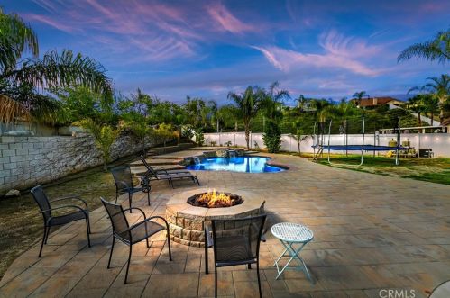 8344 Valley View Cir, Riverside, CA 92508-3536