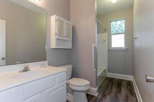 2207 Stoneycreek Park Ct, Conroe TX  77385 exterior