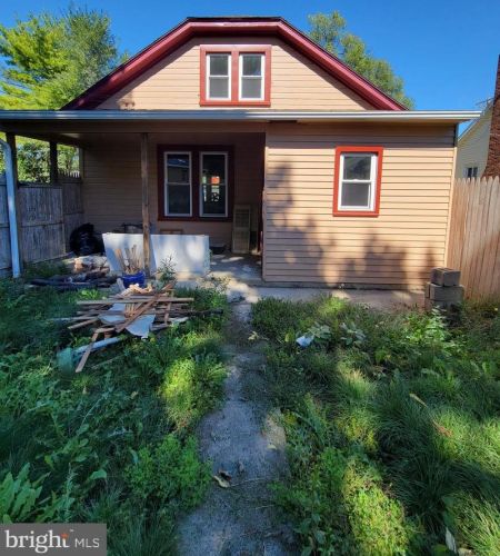 1123 Harrisburg Pike, Carlisle PA  17013-1618 exterior