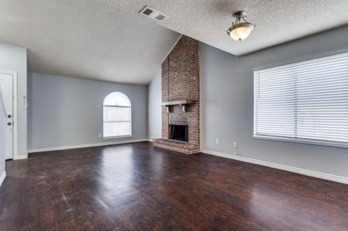 5818 Jester Dr, Garland TX  75044-8130 exterior