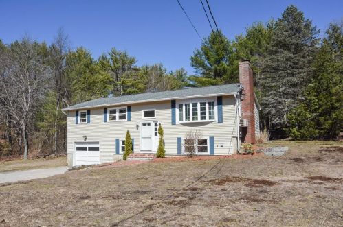 36 Pine Crest Dr, Goffstown, NH 03045-3319