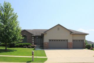 470 Squaw Creek Cir, Midway, IA 52302-9810