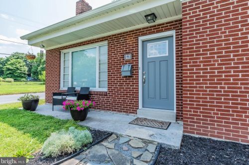 241 Redwood St, Harrisburg, PA 17109-4714