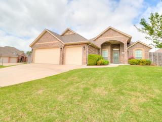 3911 Landon Ct, Edmond, OK 73013-1314