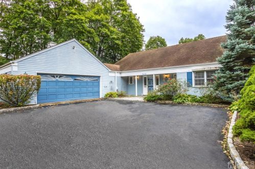 71 Woodbridge Ave, Metuchen, NJ 08840-2130