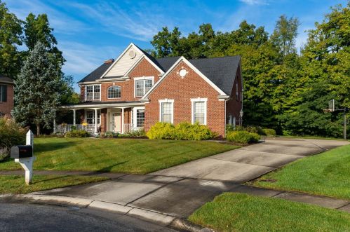 2298 Endovalley Dr, Cincinnati, OH 45244-2749
