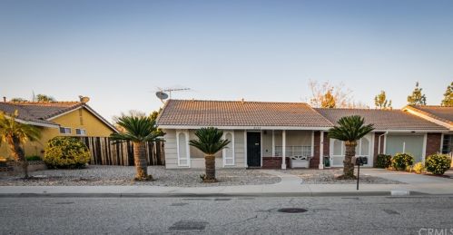 2053 Hooper Dr, San Jacinto, CA 92583-6011