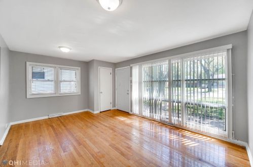 448 Clyde Ave, Calumet City, IL 60409-2222