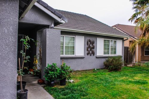 515 Lexington Ave, Los Banos, CA 93635-6507