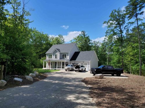 140 Perkins Hill Rd, Wakefield, NH 03830-3847