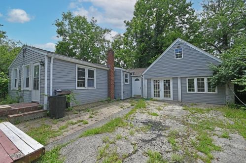 239 Burkhart Ave, Cincinnati, OH 45215-5603