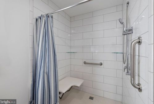 750 Walnut St, Hanover PA 17331-2051 exterior