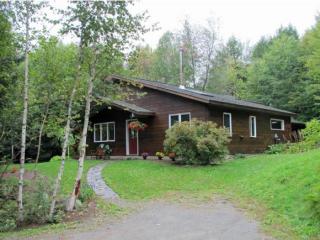 56 Pne Rdg Dr, Putney VT  exterior