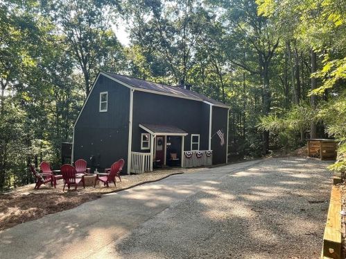 33 Anglican Way, Cleveland, GA 30528-2172