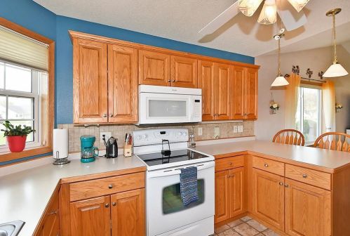 318 5th Cir, Summit MN  55917-1372 exterior