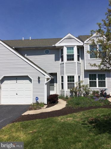 6186 Spring Knoll Dr, Harrisburg, PA 17111-6803