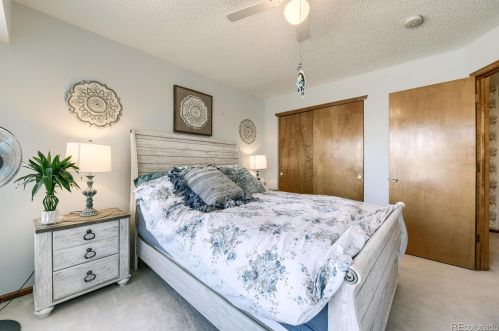 5246 Jebel Way, Aurora CO 80015-5209 exterior