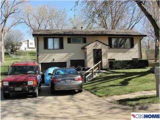 2813 Bryan Ave, Bellevue, NE 68005-2863