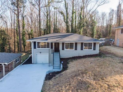 2376 Lilla Cir, Atlanta, GA 30310-1043