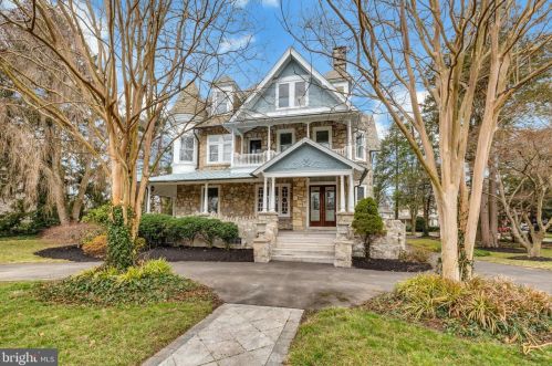 241 Kings Hwy, Tavistock NJ 08033-1981 exterior