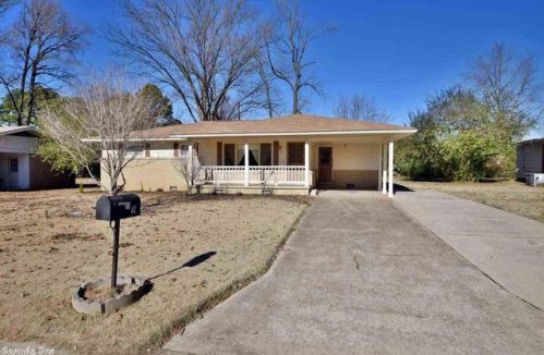 42 Mohawk Dr, Searcy, AR 72143-5928