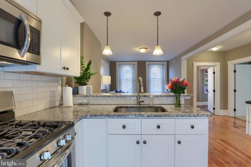 28 Vine St, Lancaster PA  17603-3943 exterior