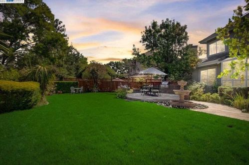 574 Montori Ct, Pleasanton, CA 94566-2130